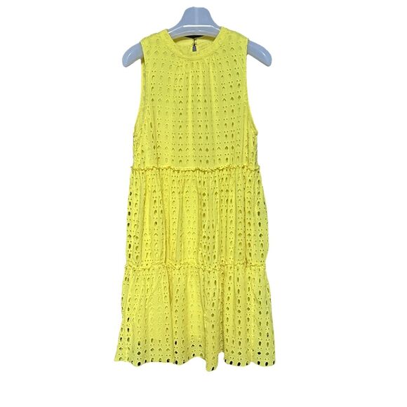 Lilly Pulitzer Indira Size L Swing Dress Lilly’s Lemon Eyelet Cotton Blend - Picture 7 of 16